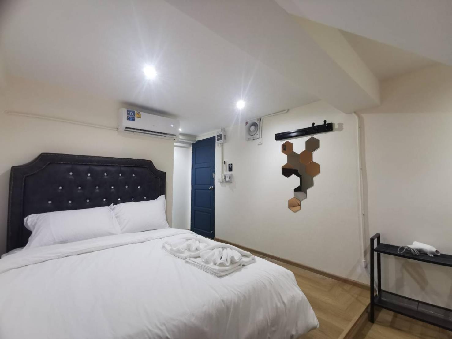 The One Hotel Pattaya Exterior photo